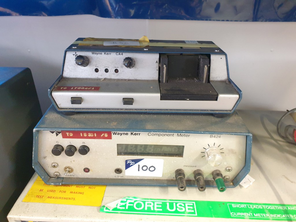 Wayne Kerr B424 component meter with LU4 limits un...