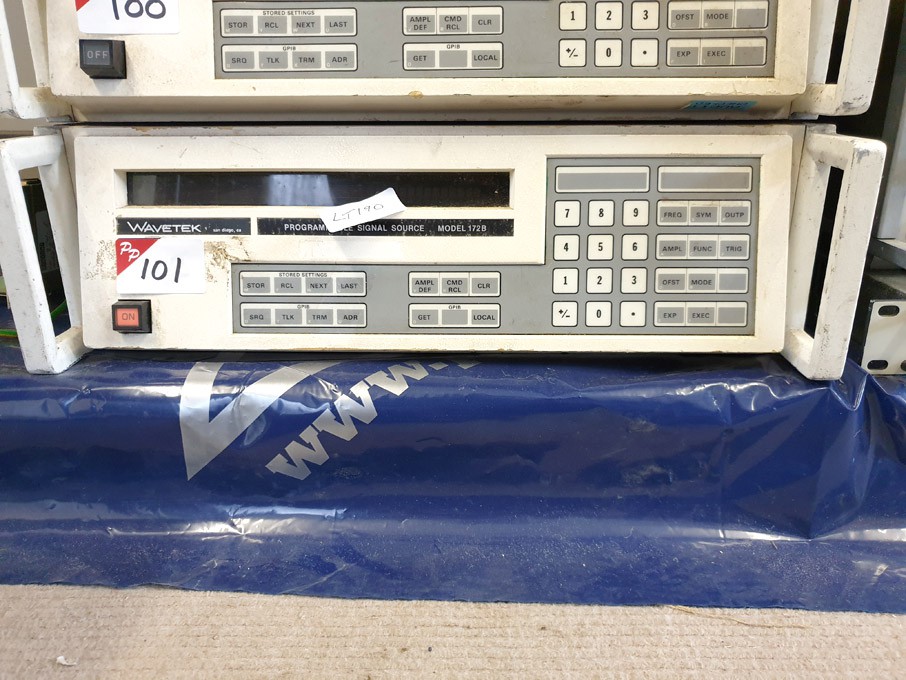 Wavetek 172B programmable signal source, option 00...