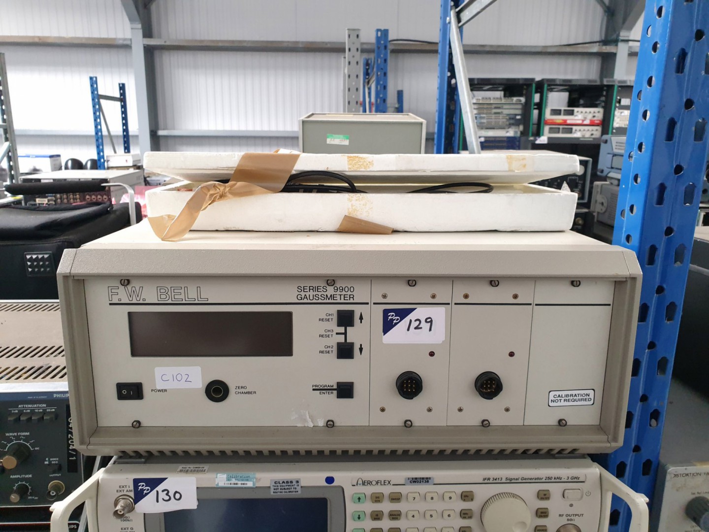 FW Bell 9902 gaussmeter with 2x MOX99/2506 probes...