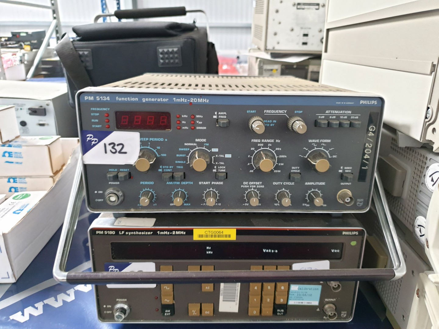 Phillips PM5134 function generator, 1Milli Hz-20MH...