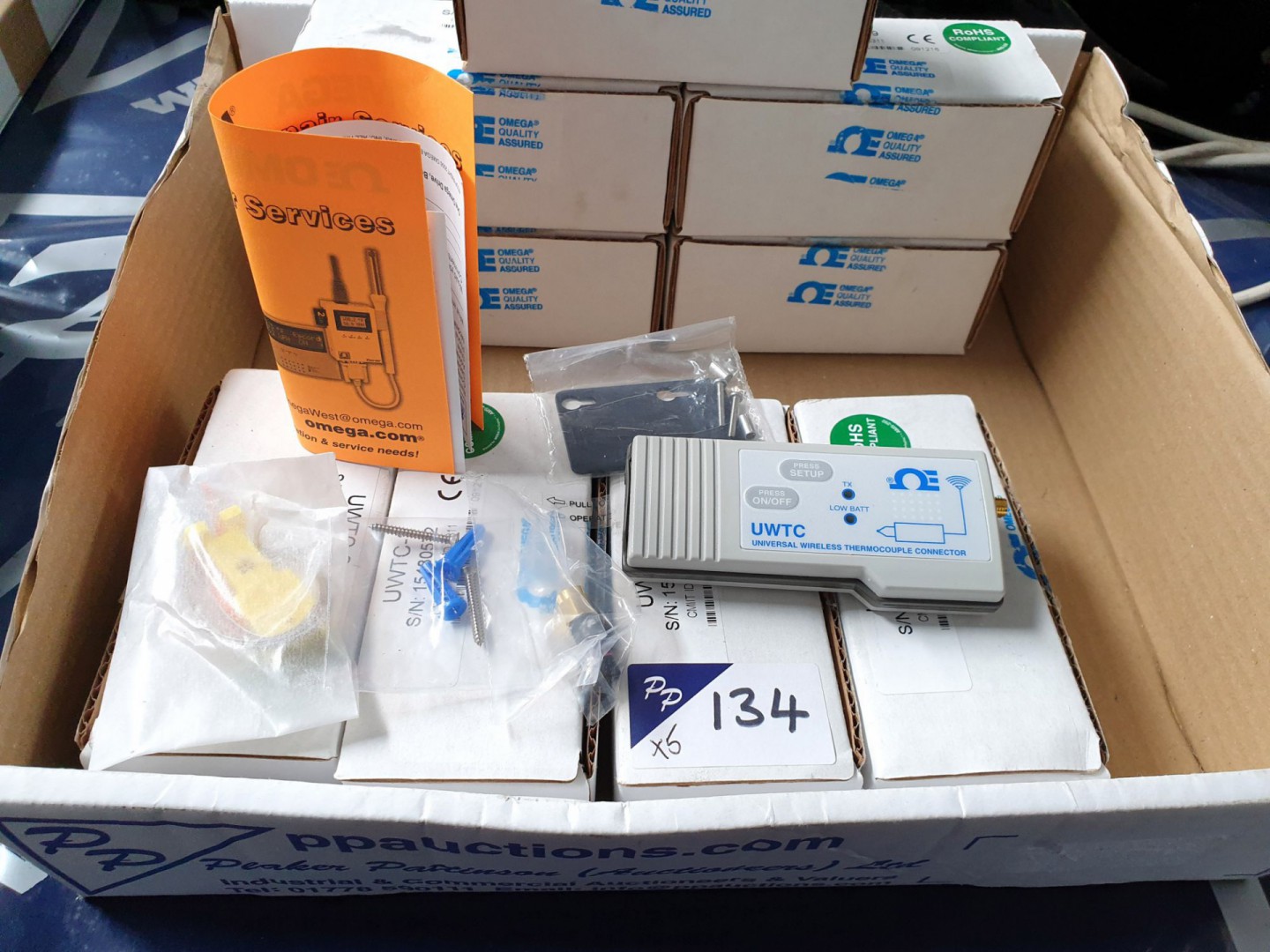 5x Omega UWTC-2 universal wireless thermocouple co...