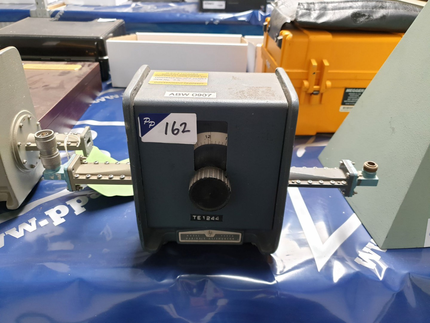 HP P382A variable attenuator with EIN adapters (B4...