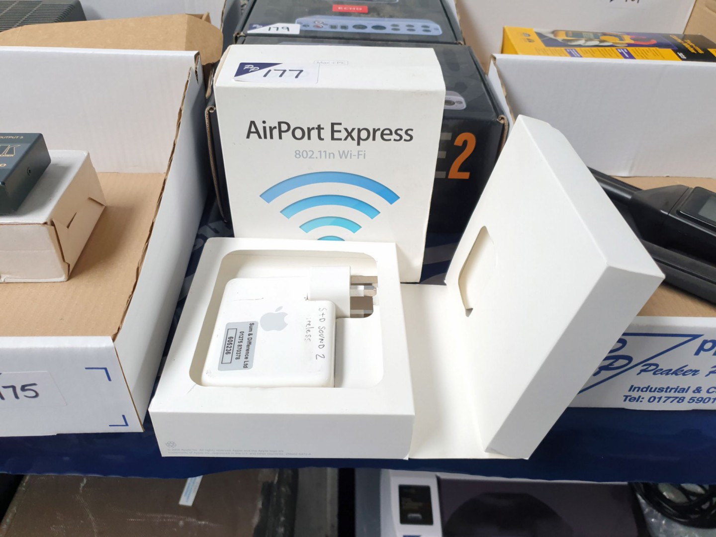 Apple A1264 airport express base station, s/n 6F11...