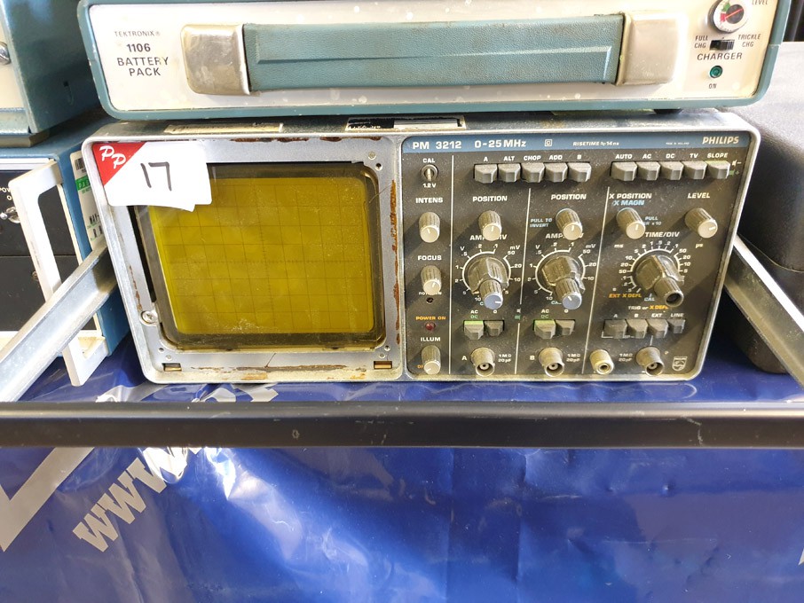 Philips PM3212 risetime (missing front cover) - lo...