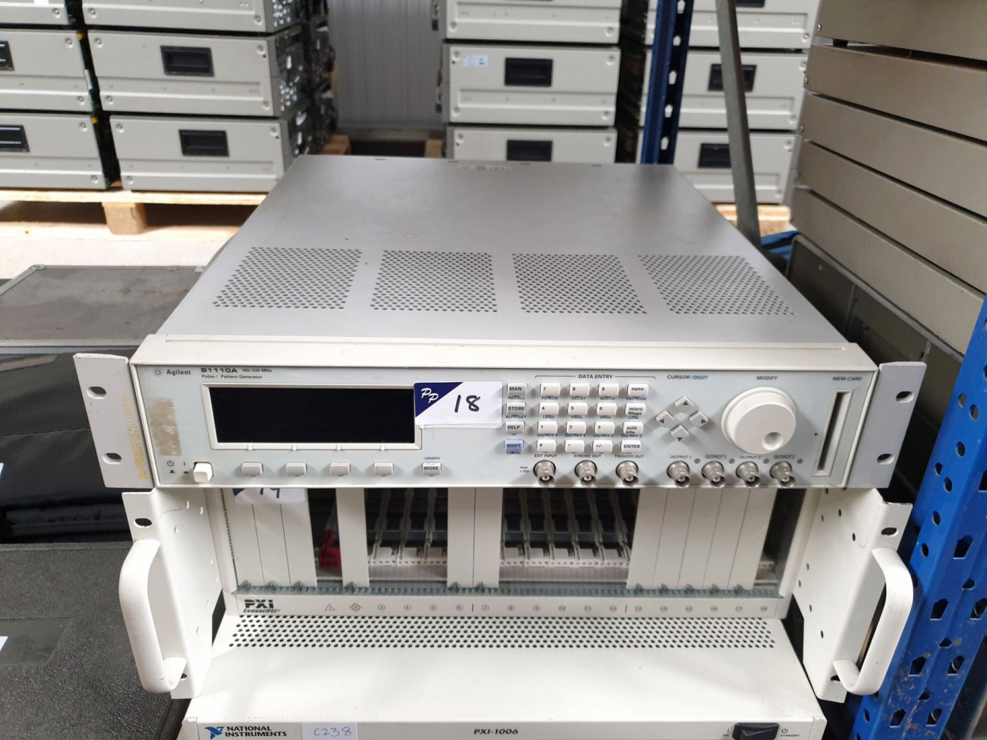 Agilent 81110A pulse / pattern generator, 165 / 33...