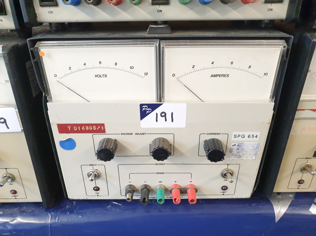 Farnell L12-10C power supply, 0-12v / 0-10A