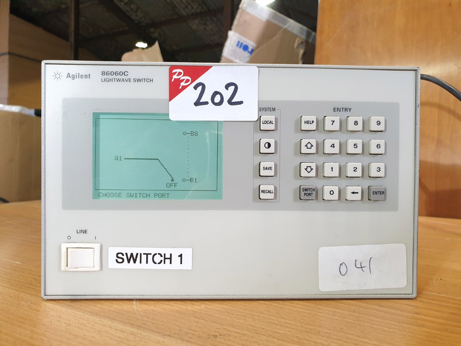 HP 86060C lightwave switch with options 001, 012,...