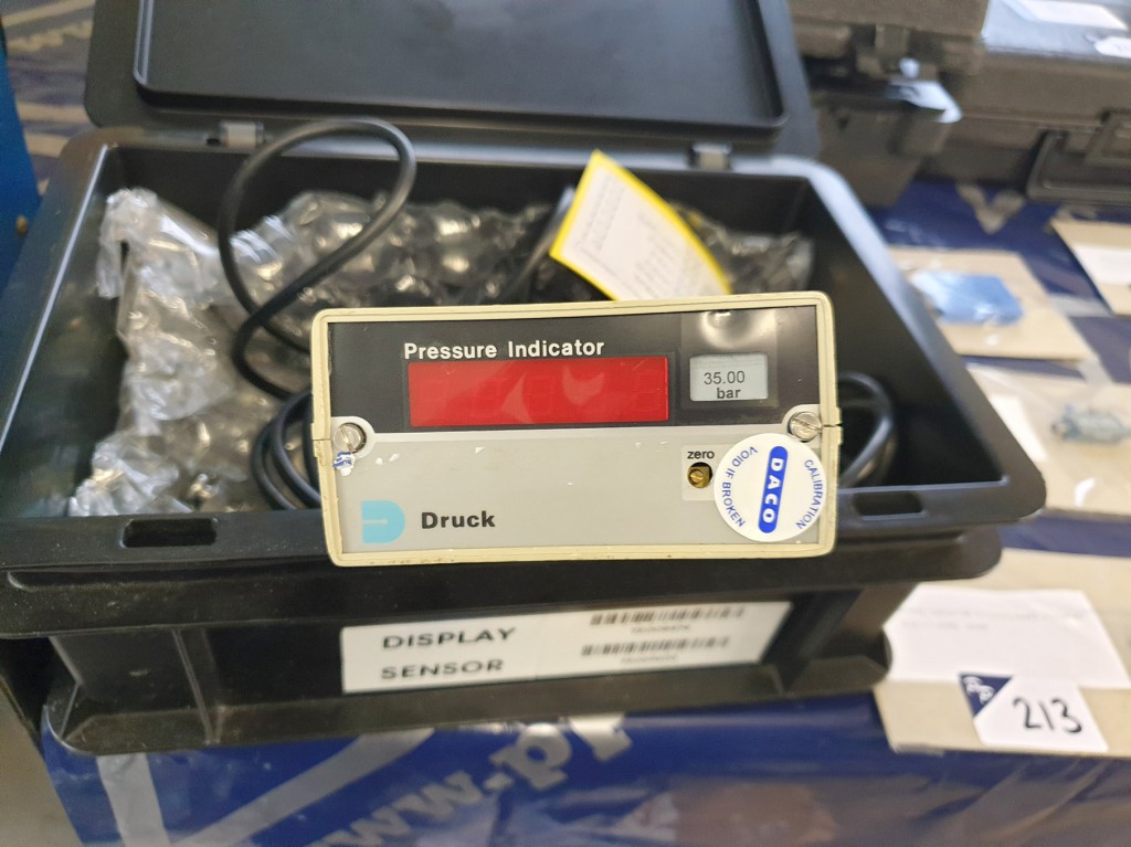 Druck pressure indicator & PDCR810 sensor in black...