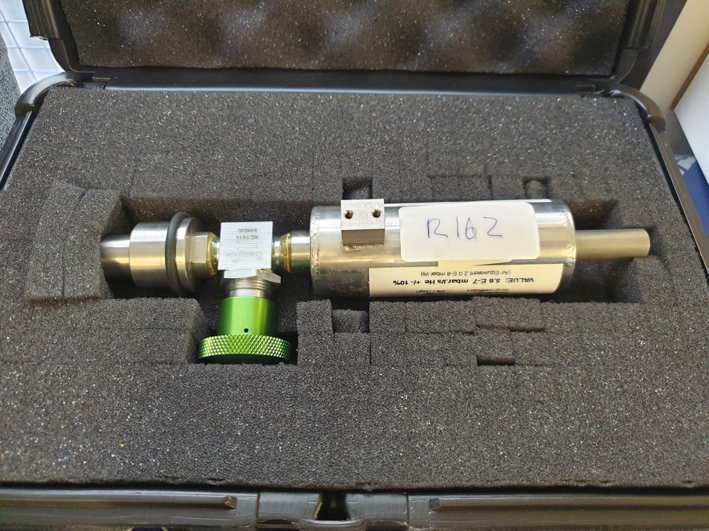 West Tech SC4 helium reference leak (in case)