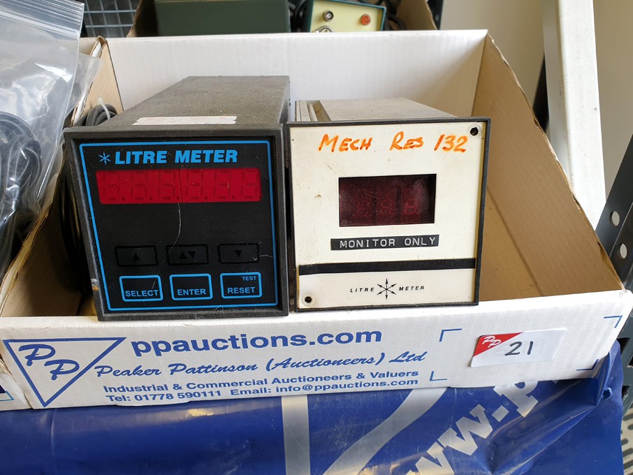 2x Litre meters, LMDA 30, M.CD.1.30 - lot located...