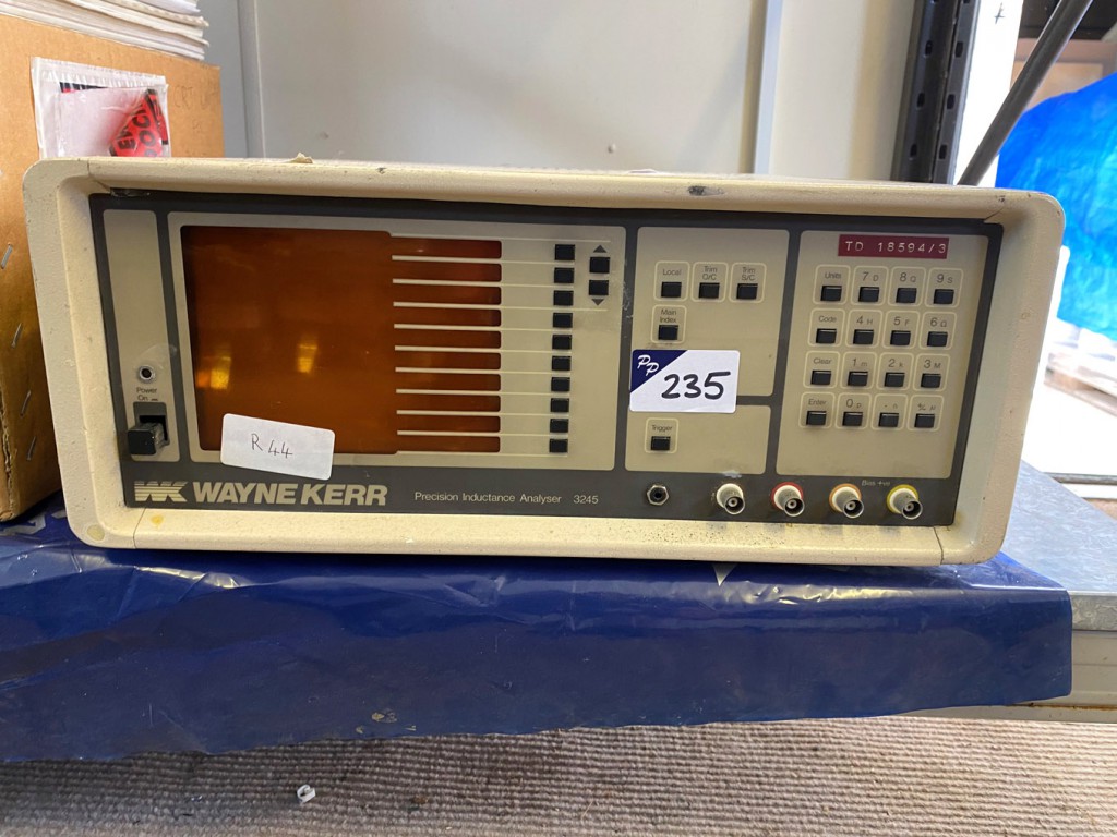Wayne Kerr 3245 precision inductance analyser