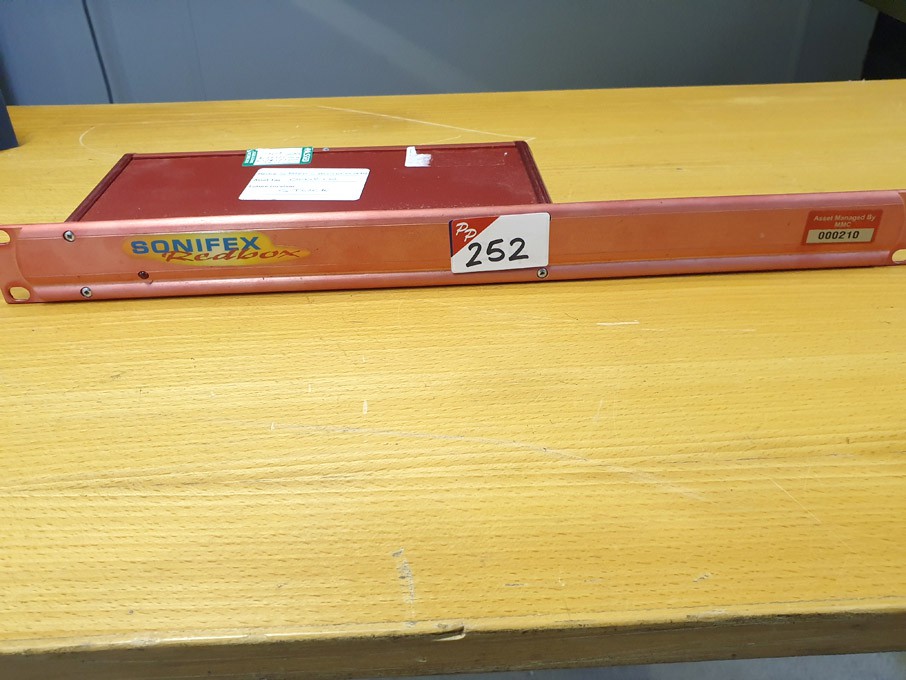 Soniflex RB-SM2 stereo to mono convertor - lot loc...