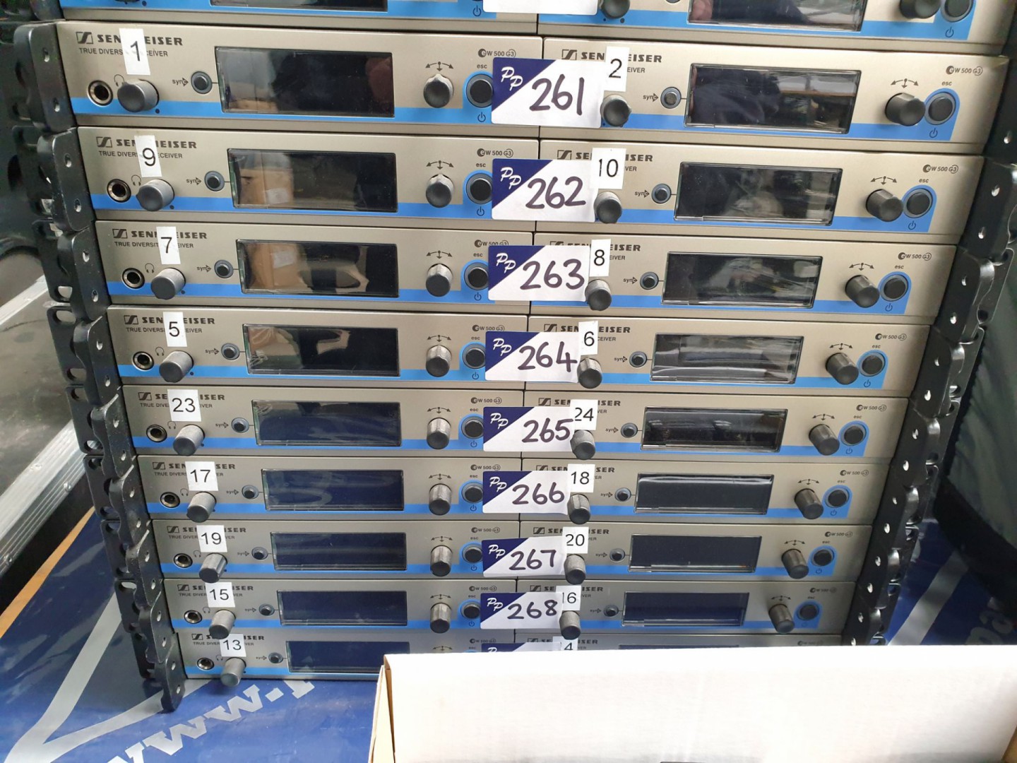 2x Sennheiser EW500G3 True diversity receivers, 2x...