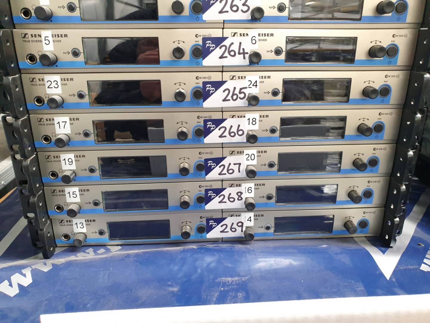 2x Sennheiser EW500G3 True diversity receivers, 2x...