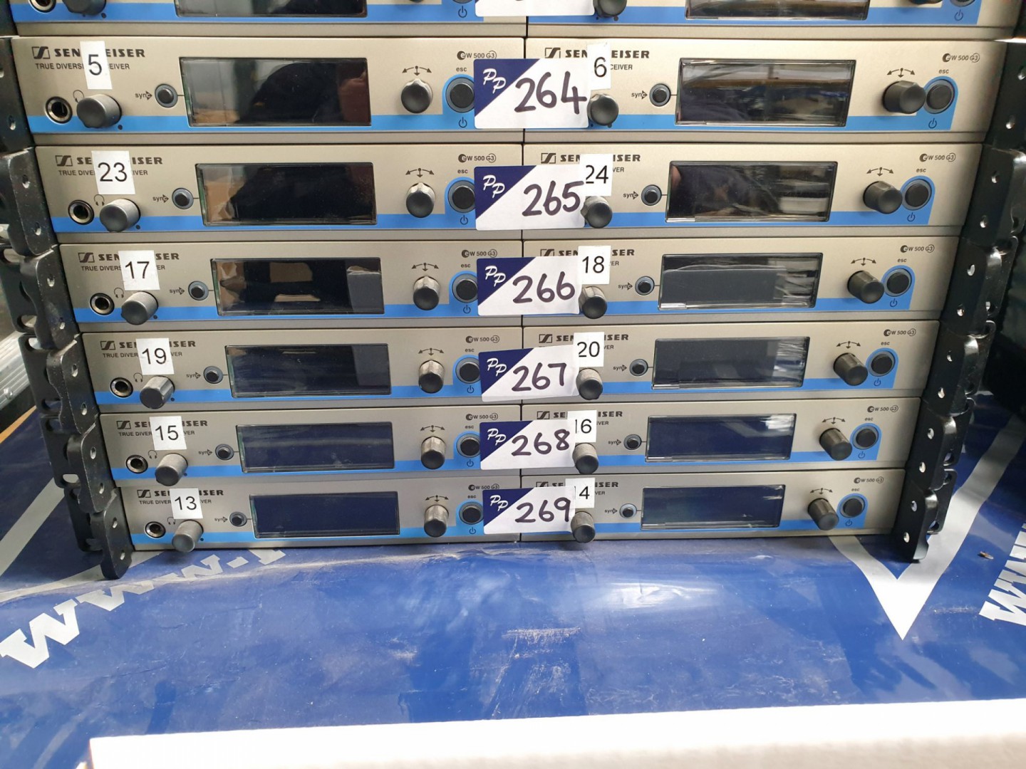 2x Sennheiser EW500G3 True diversity receivers, 2x...