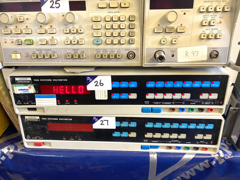 Solartron / Schlumberger 7060 systems voltmeter, 6...