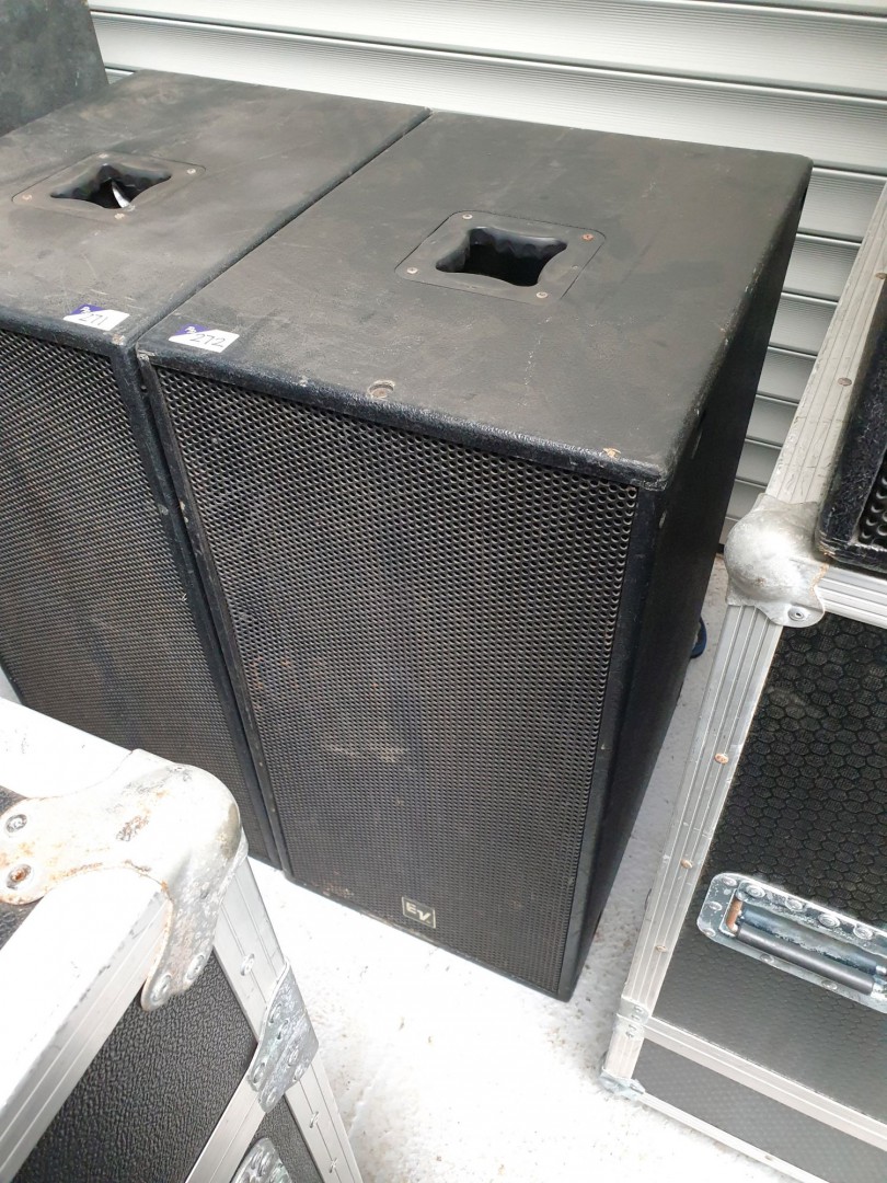 EV RX1185 1x18 subwoofer, 600W, 8ohms on wheels