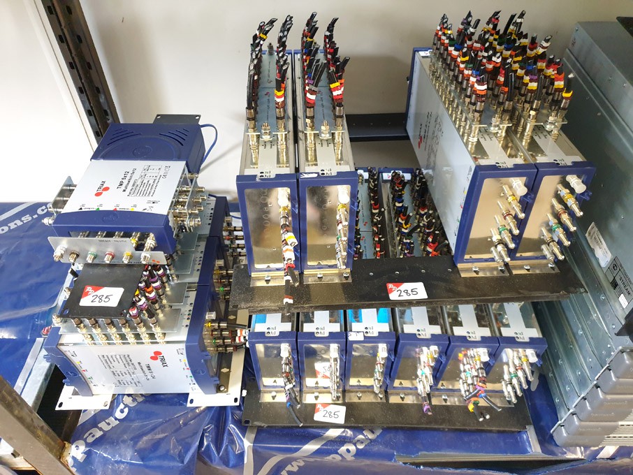 13x Triax TMM 5X24 multiswitches, Triax TMP 5X12 m...