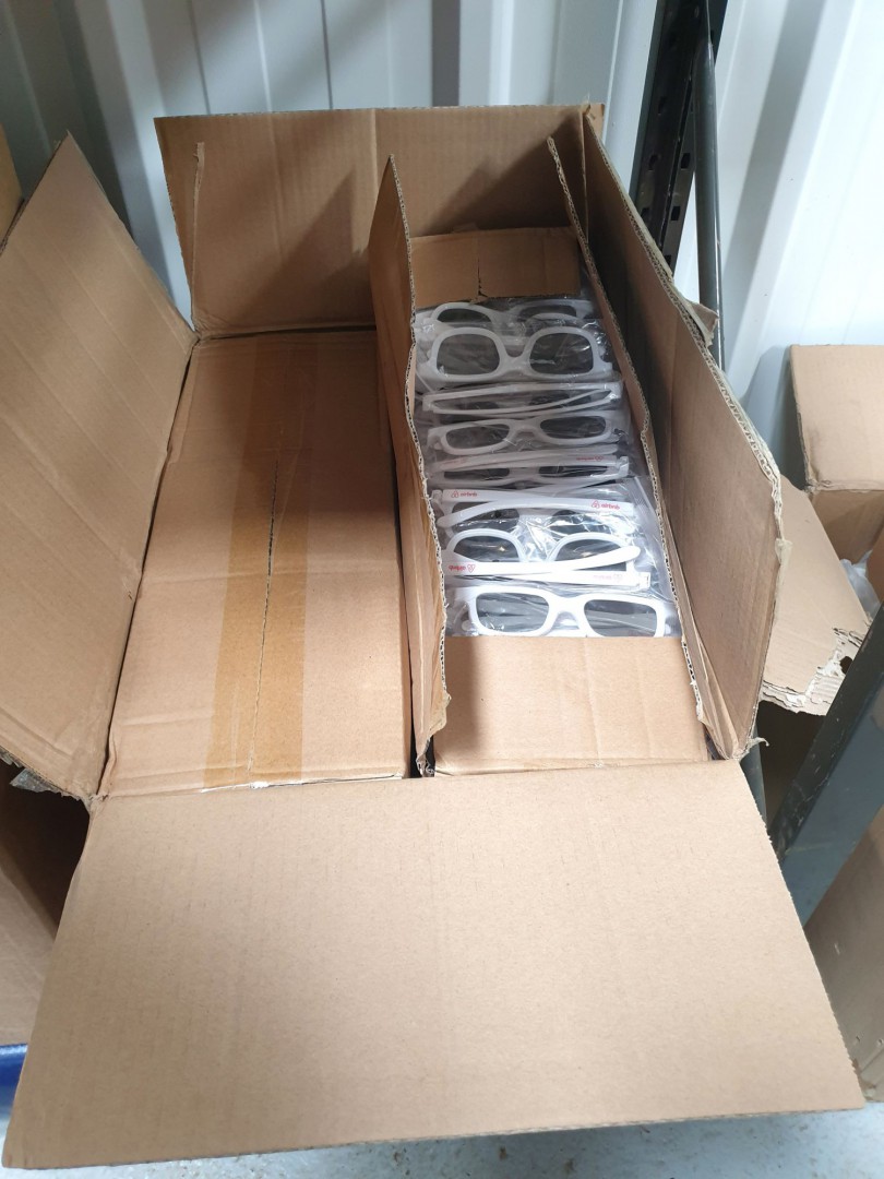 6 boxes Airbnb 3D glasses (boxed & unused)