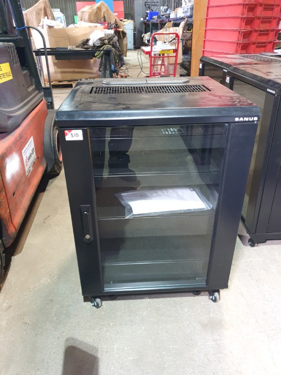 Sanus 15U mobile component rack (unused) - lot loc...