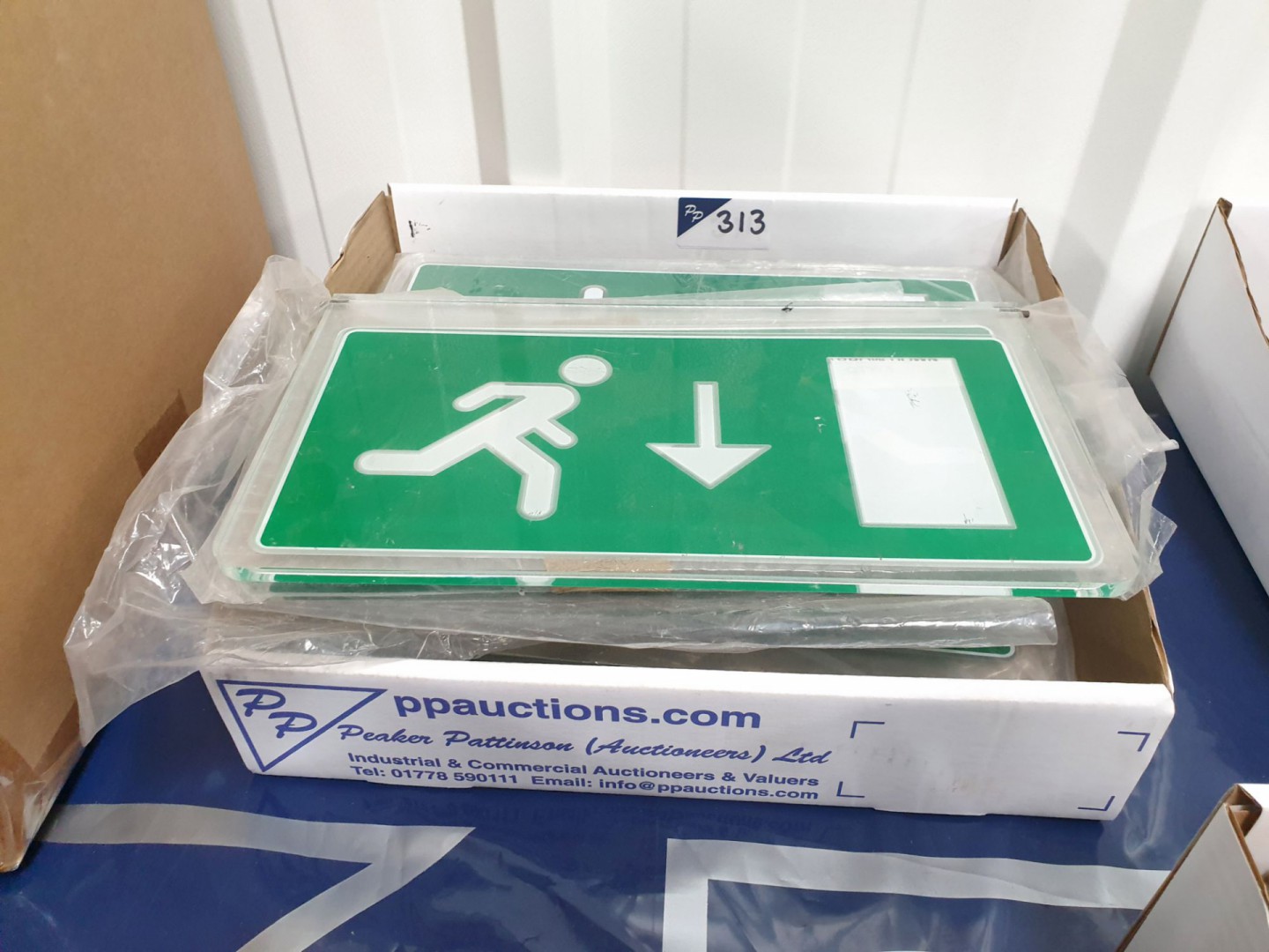 12x plastic fire exit signs
