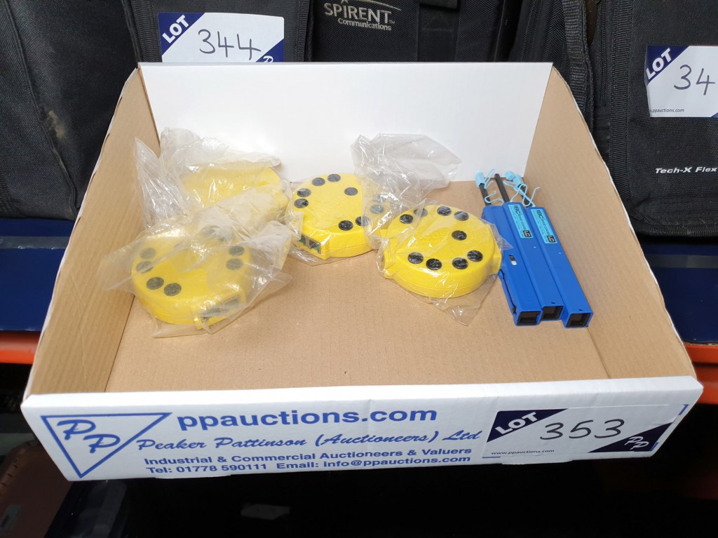 4x Argus adaptors, 3x IBC brand cleaners