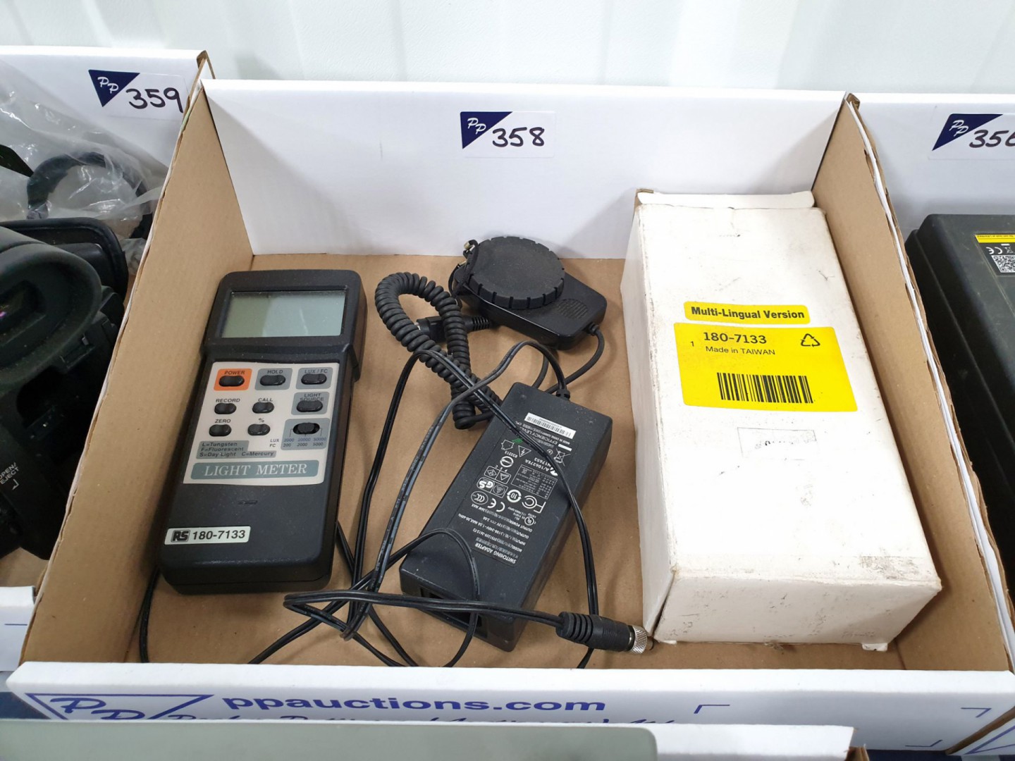 RS 180-7133 light meter (boxed)