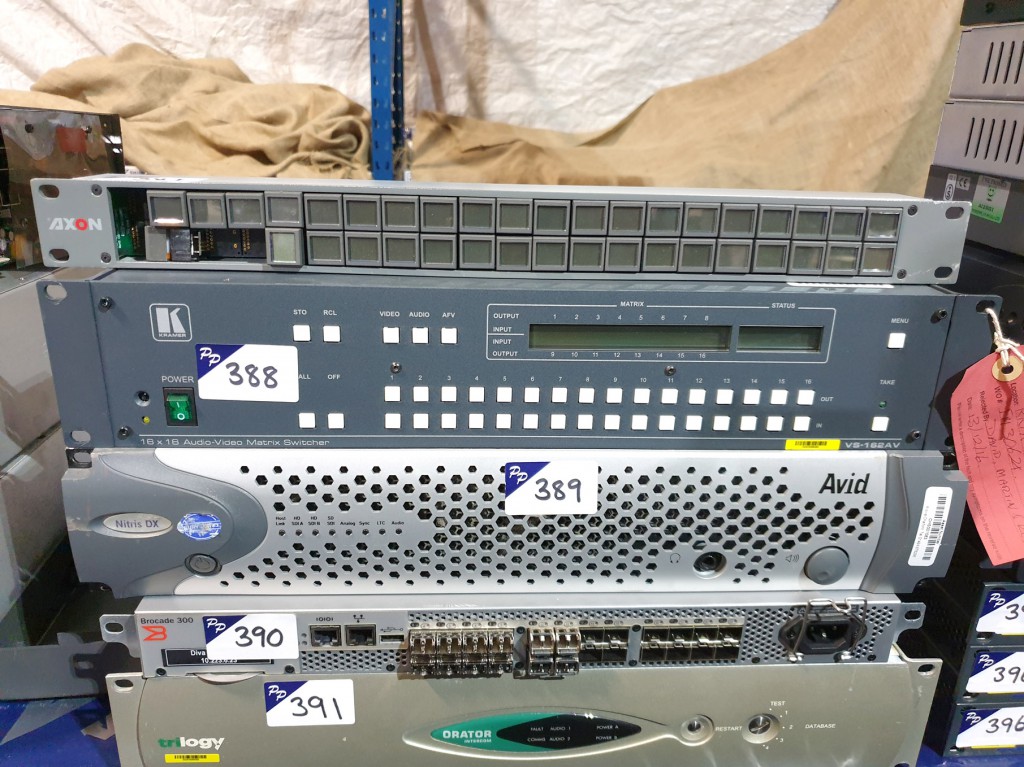 Kramer VS-162AV 16x16 audio video matrix switcher