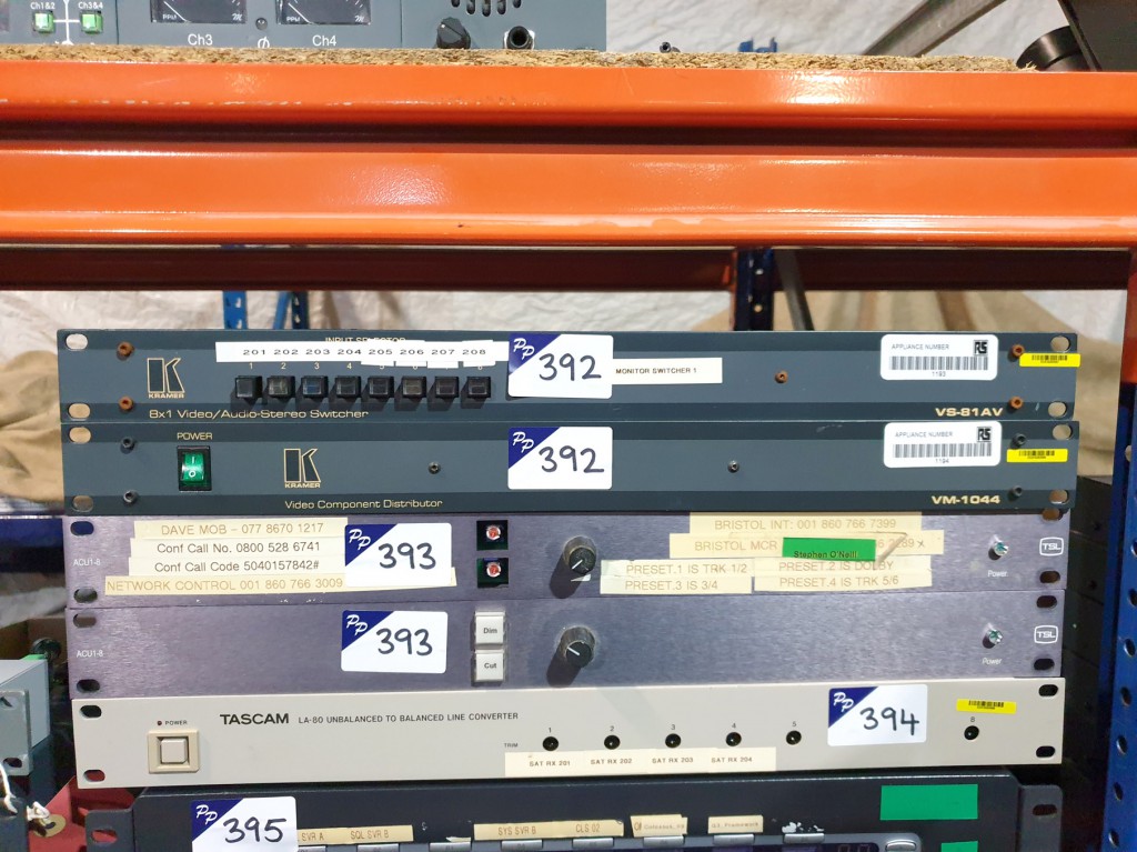 Kramer VS-81AV 8x1 video / audio stereo switcher &...
