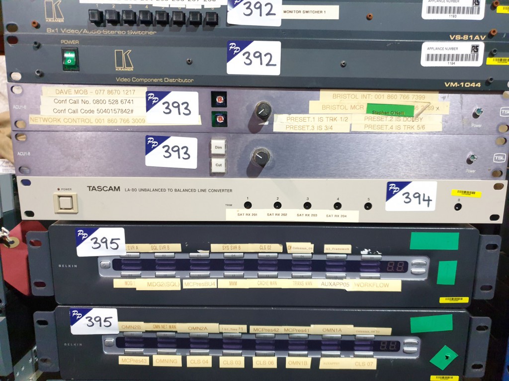 Tascam LA-80 unbalanced to balanced line convertor