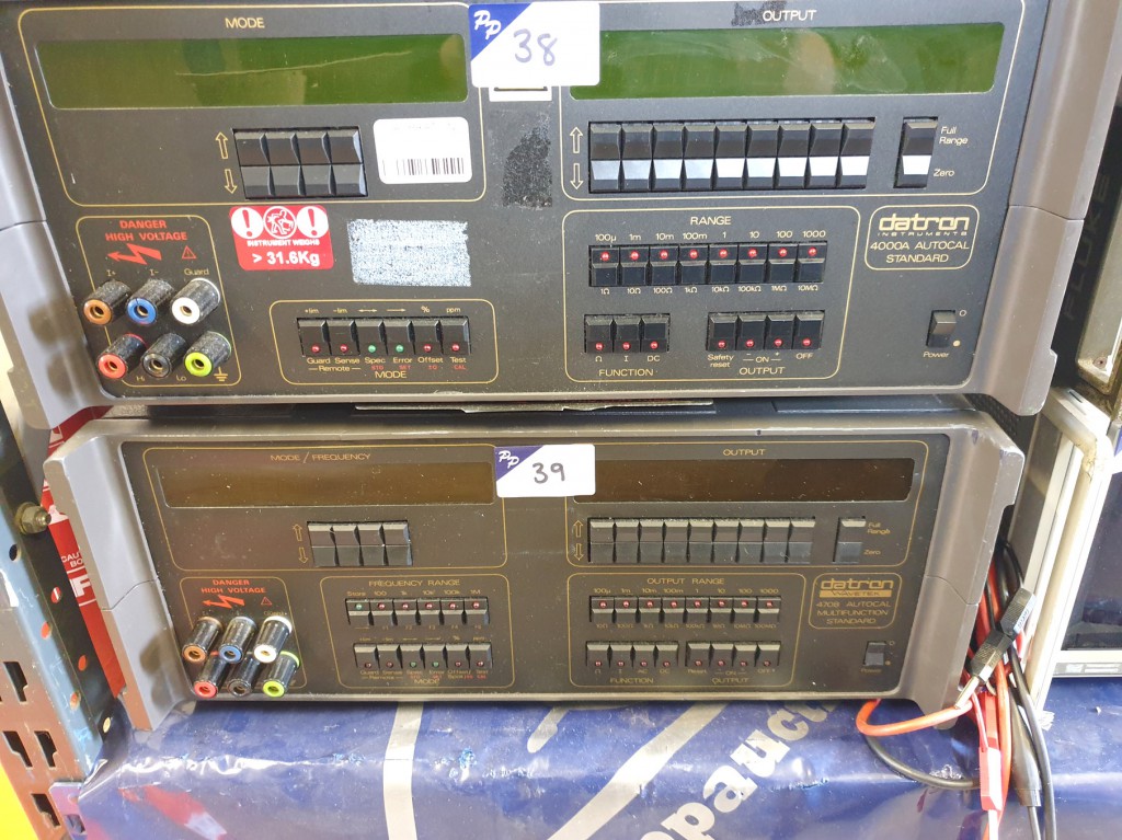 Datron 4708 Autocal multi function standard