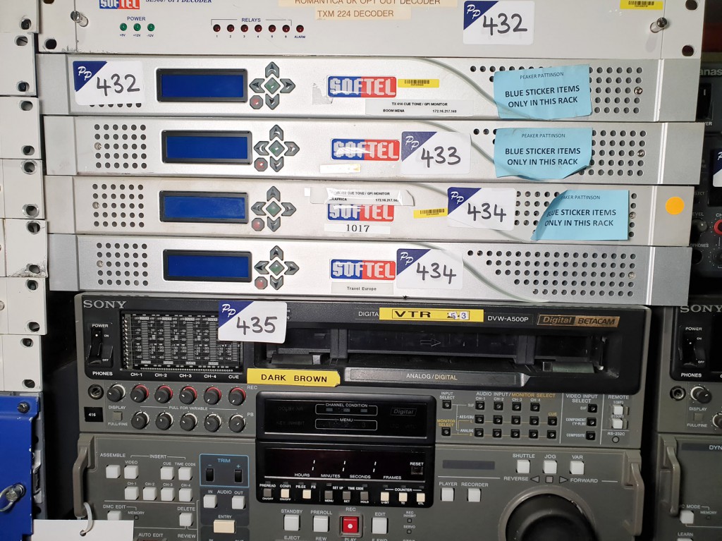 2x Softel V-flex rack type unit