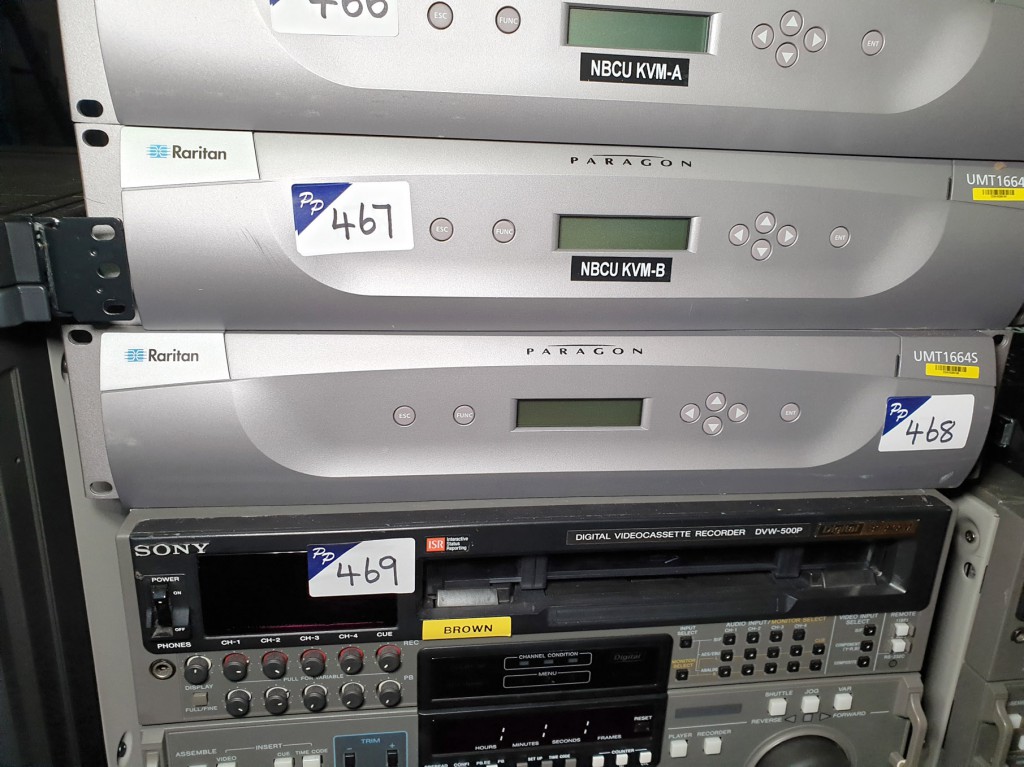 Raritan Paragon UMT1664 KVM switch