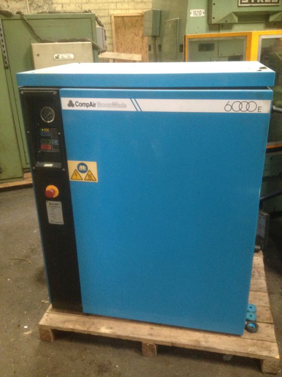 CompAir BroomWade 6000E 6015E07A rotary packaged c...