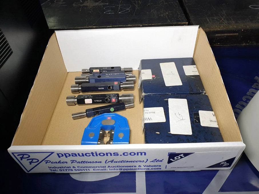 Qty various thread gauges - lot located at: P...