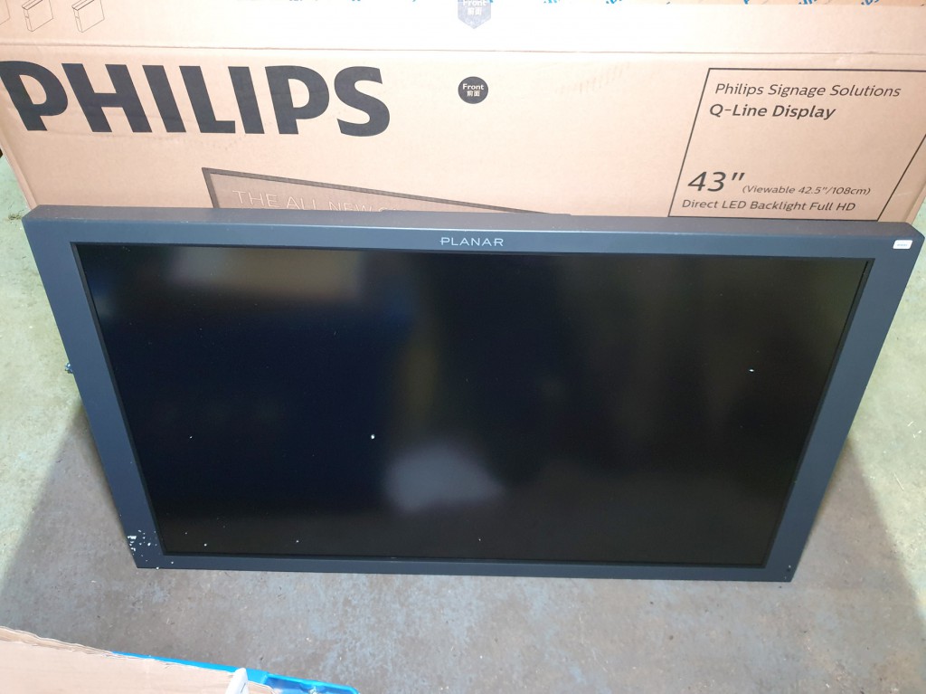 Planar clarity BOB CAT X LCD monitor