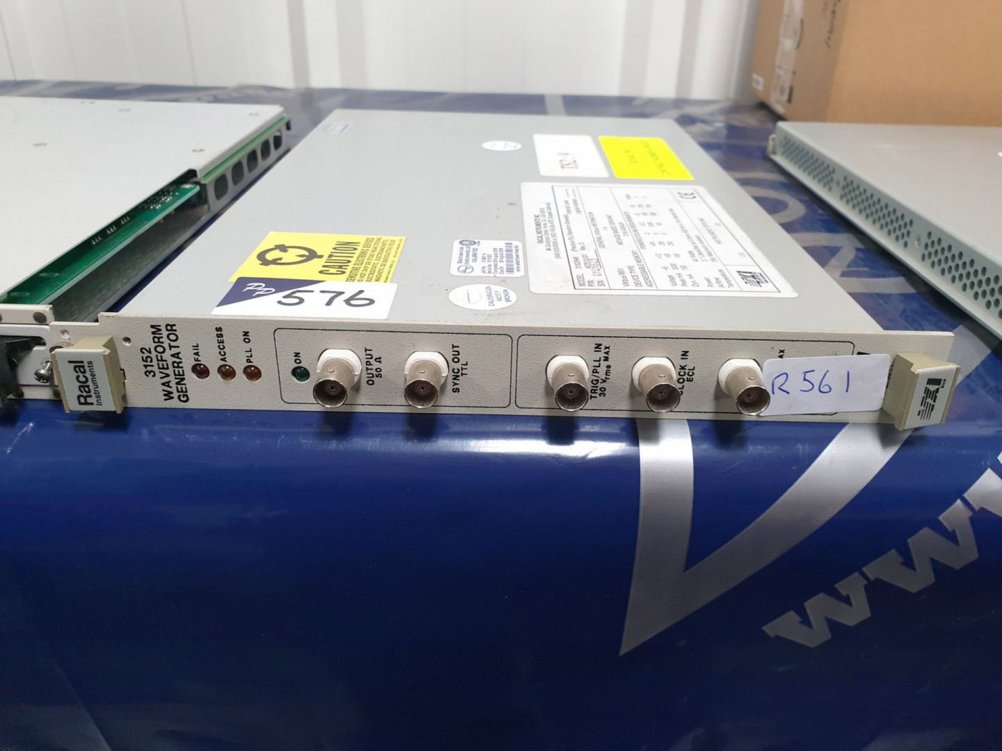 Racal 3152 VXI card waveform generator (C561)