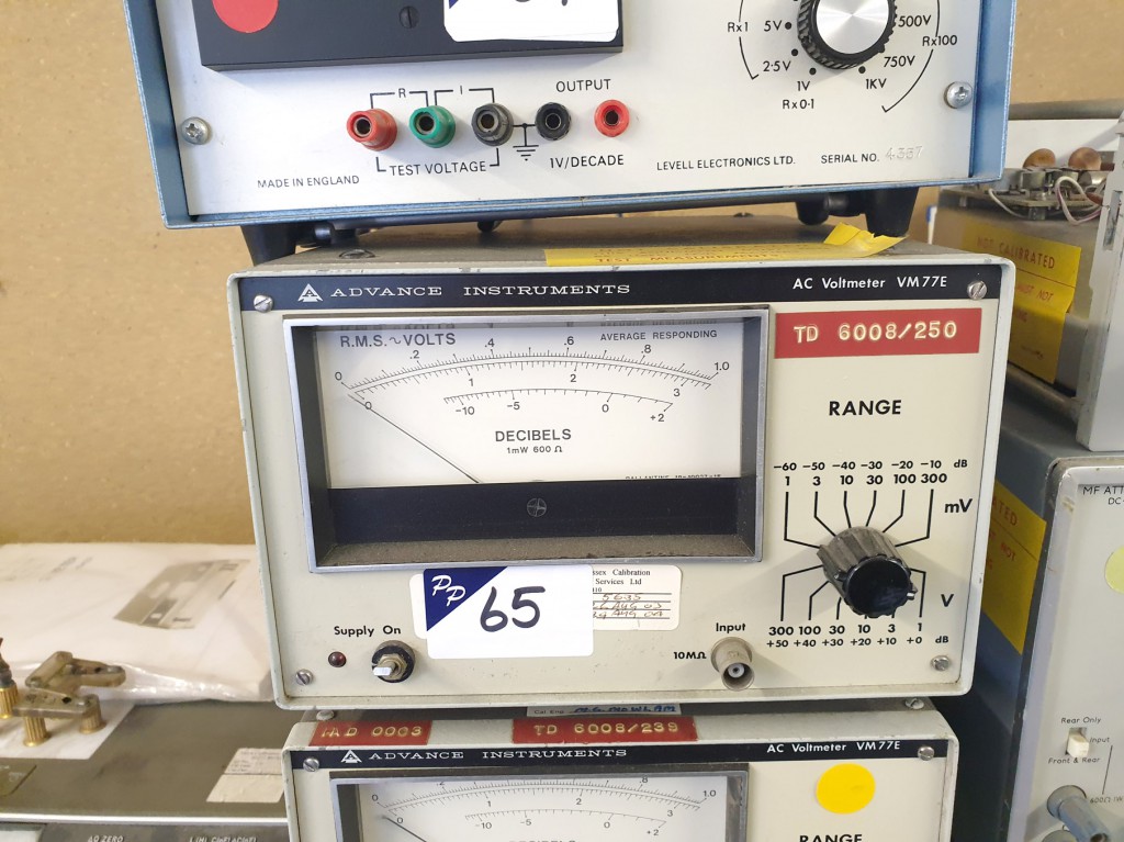 Advance VM77E AC millivoltmeter