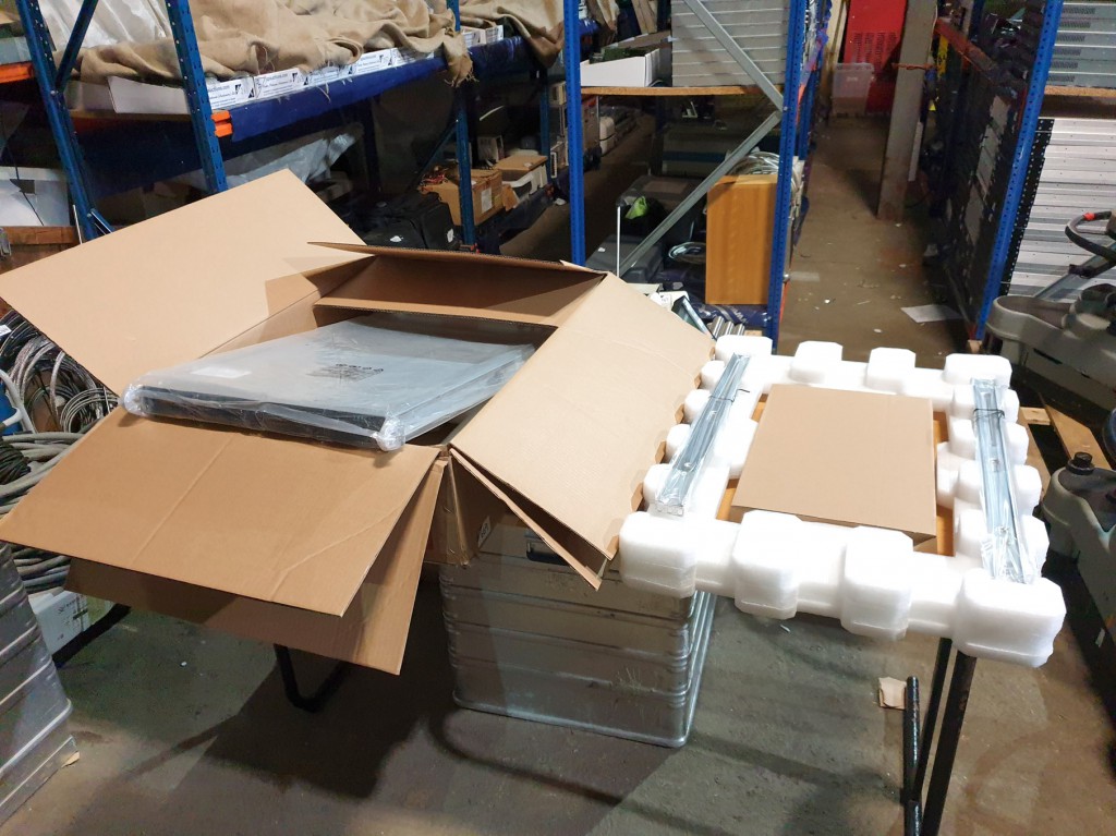 Supermicro SYS-5017C-URF rack type server (boxed &...