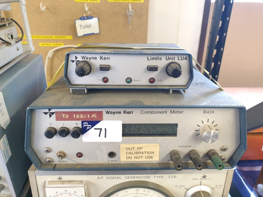 Wayne Kerr B424 component meter with LU4 limits un...