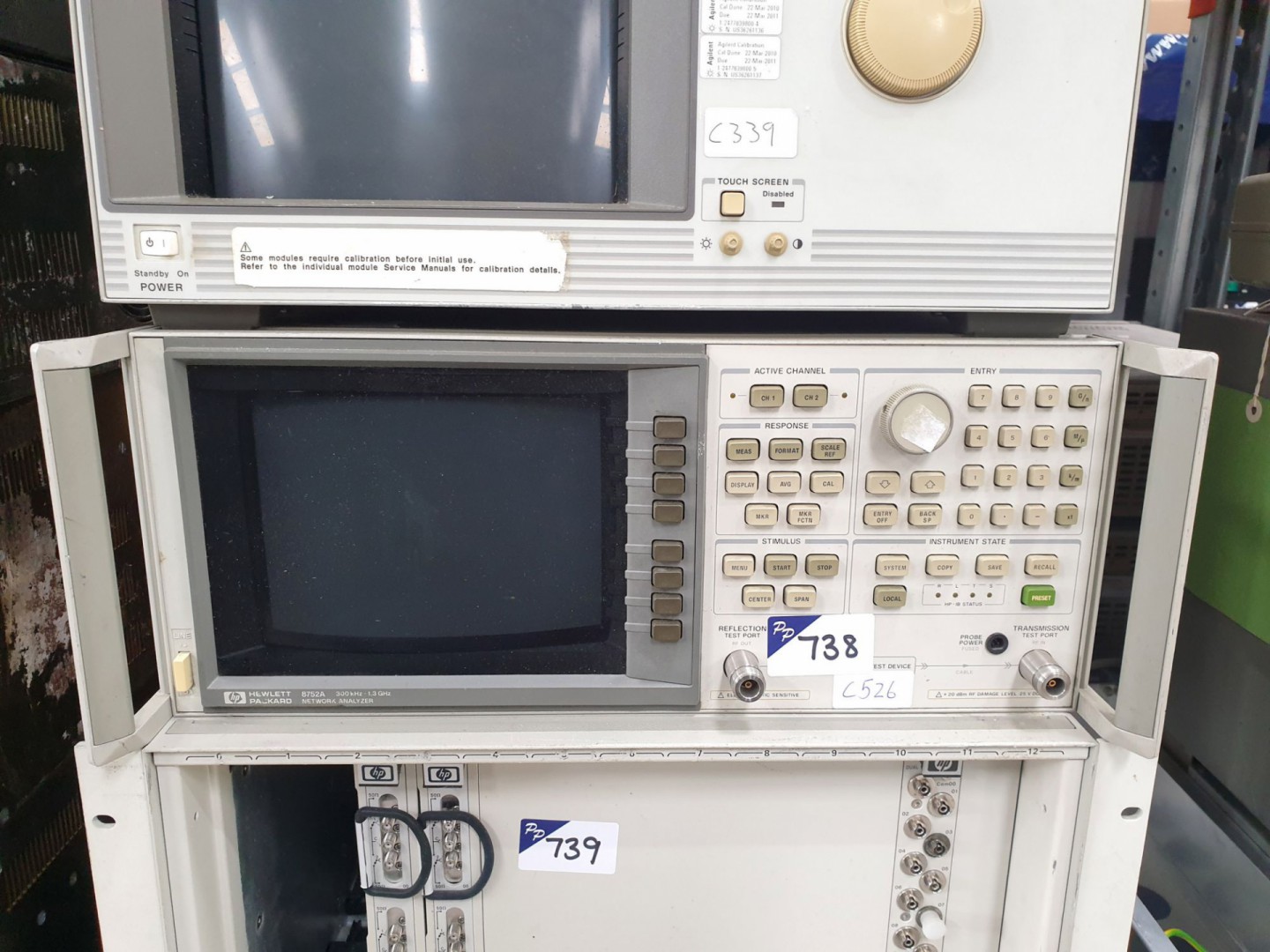 HP 8752A network analyser, 300kHz-3GHz (C526)