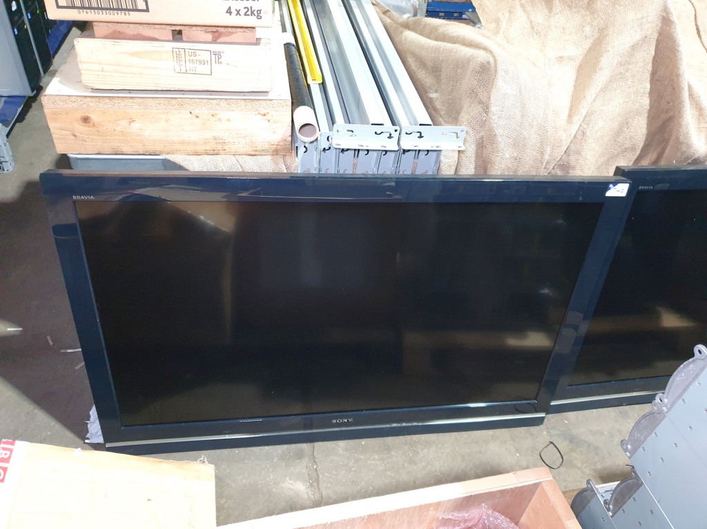 Sony Bravia KDL-52V5500 LCD TV (no stand)
