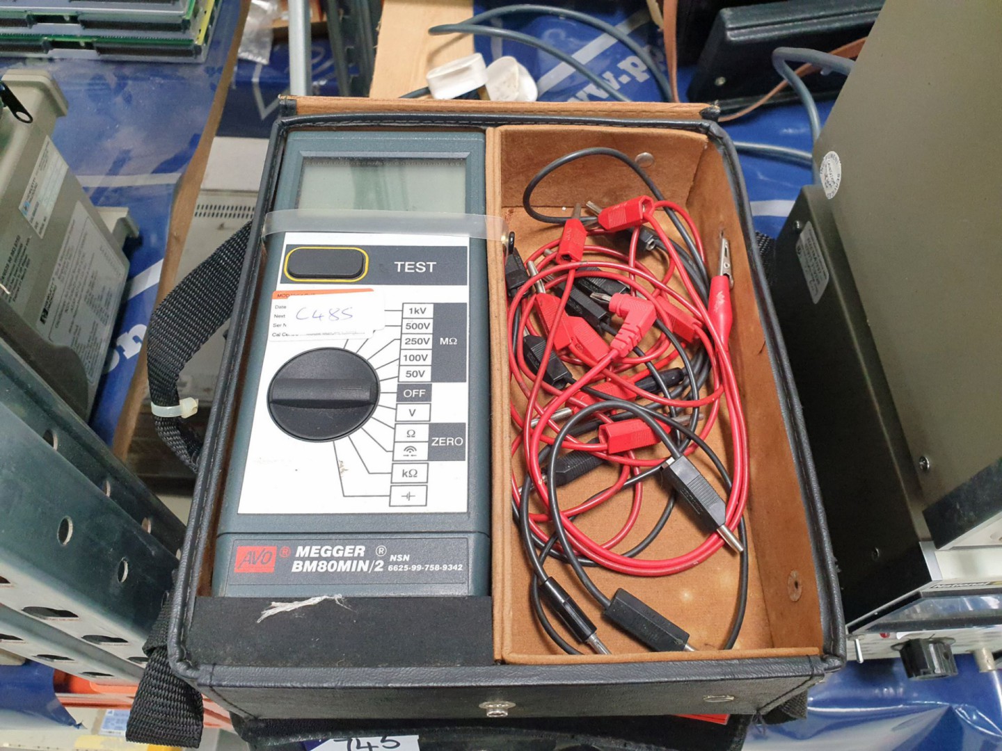 Megger BM80 insulation tester with leads in case (...