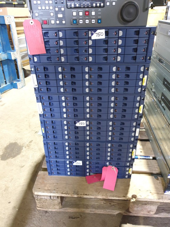 6x rack type raid storage, 16 input drives per rai...