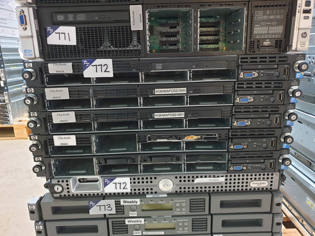 2x HP Proliant DL360 G7, 3x HP ProLiant DL360 G6,...