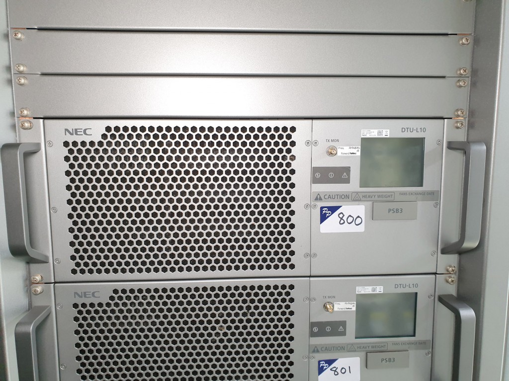 NEC DTU-L10/R6S UHF digital TV transmitter