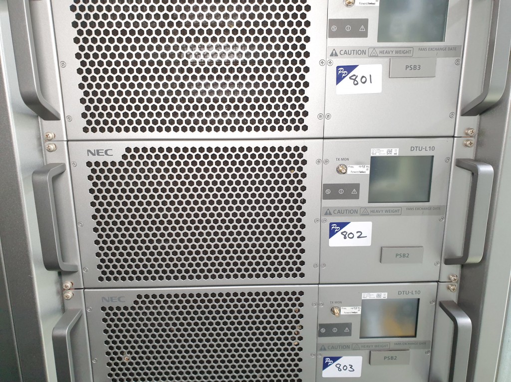 NEC DTU-L10/R6S UHF digital TV transmitter