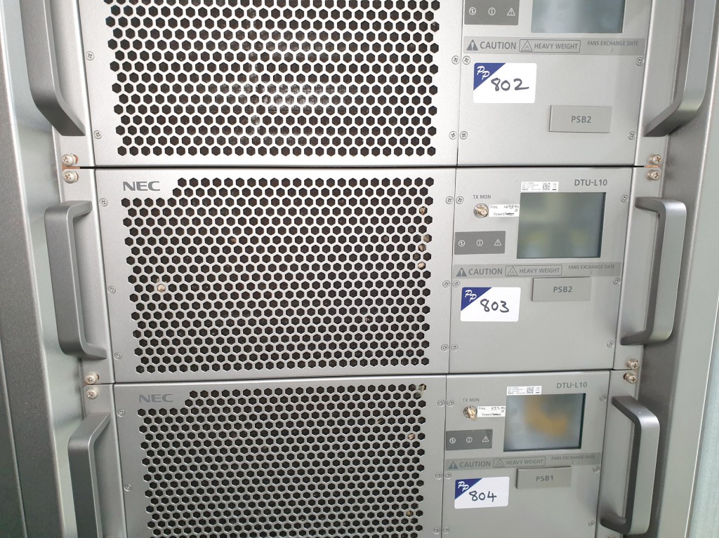 NEC DTU-L10/R6S UHF digital TV transmitter