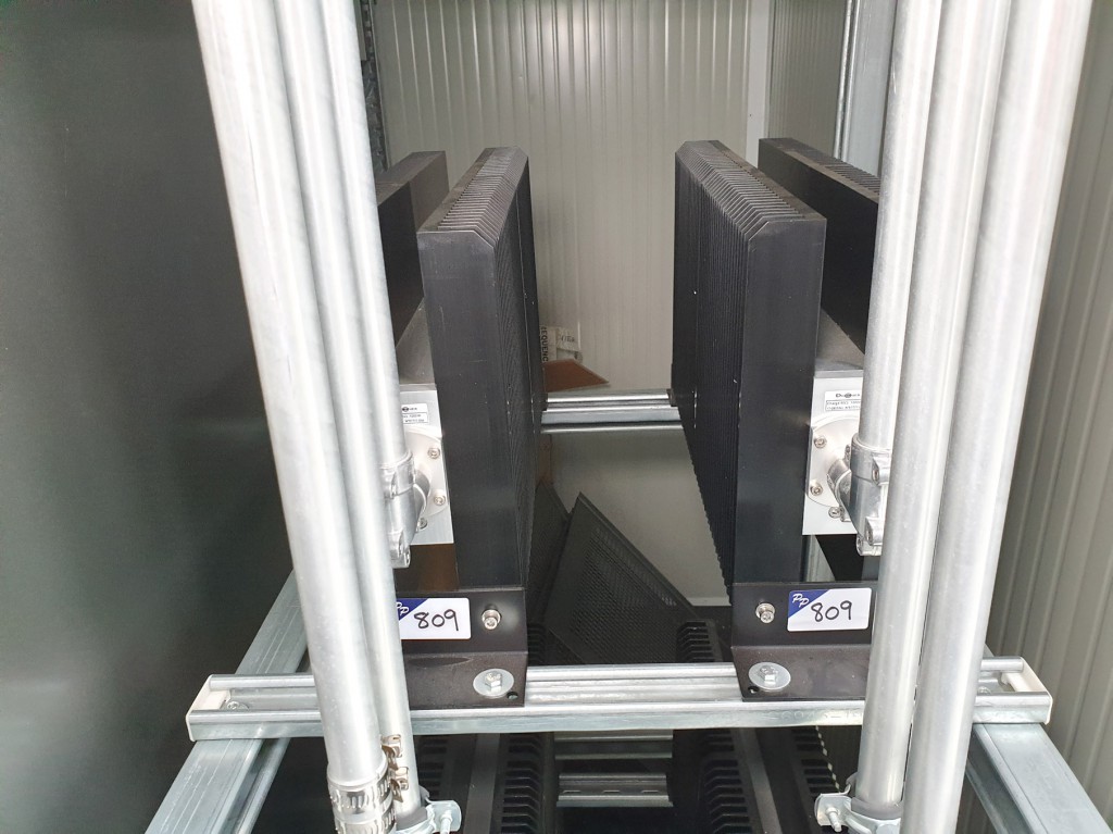 2x Diconex 17-0803NU 1000W loads