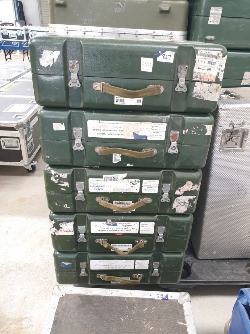 5x Ex-MOD transit cases (R573)